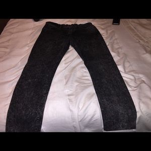 Levi’s 511 38x32 black acid wash